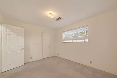 6739 Grovewood Lane, Houston, TX 77008 - Photo 24