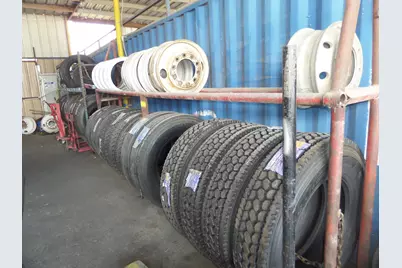 9700 Mykawa Road, Houston, TX 77048 - Photo 18