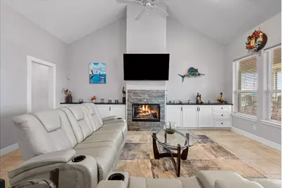 7014 Terrasso Drive, Hitchcock, TX 77563 - Photo 4
