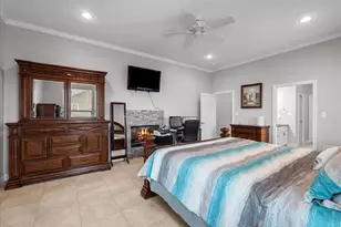 7014 Terrasso Dr, Hitchcock, TX 77563 - Photo 16