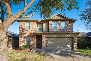 18318 Canary Bluff Ln, Cypress, TX 77433 - Photo 28