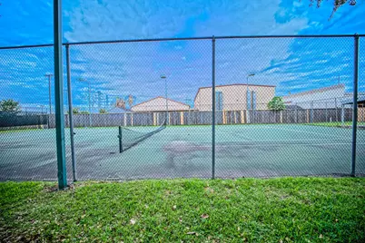 6411 Briar Glade Drive, Houston, TX 77072 - Photo 14