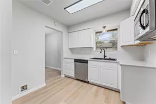 15439 Woodhorn Dr, Houston, TX 77062 - Photo 8