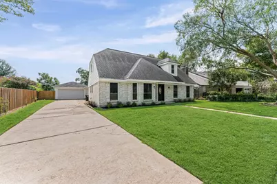 15439 Woodhorn Drive, Houston, TX 77062 - Photo 2