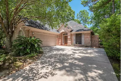 34 Reflection Point Drive E, The Woodlands, TX 77381 - Photo 1
