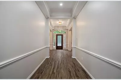 34 Reflection Point Drive E, The Woodlands, TX 77381 - Photo 6