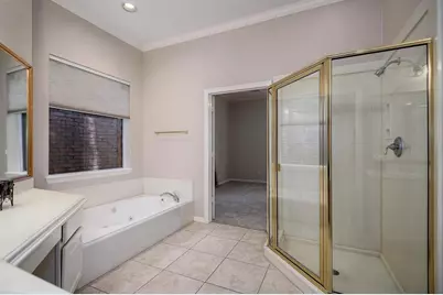 34 Reflection Point Drive E, The Woodlands, TX 77381 - Photo 26