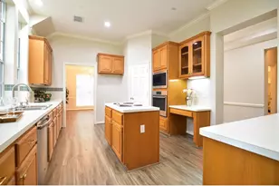 34 Reflection Point Dr E, The Woodlands, TX 77381 - Photo 20