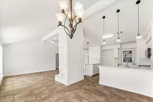 10111 Limewood Ln, Sugar Land, TX 77498 - Photo 6