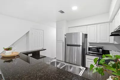 2425 Holly Hall Street #D59, Houston, TX 77054 - Photo 10