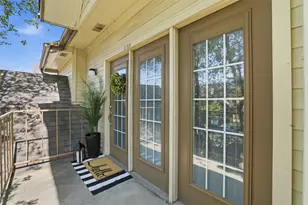 2425 Holly Hall St, Houston, TX 77054 - Photo 2