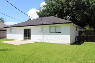 210 Brigadoon Ln, Friendswood, TX 77546 - Photo 26