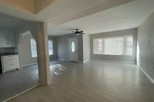 1114 E Pecan St, Angleton, TX 77515 - Photo 4
