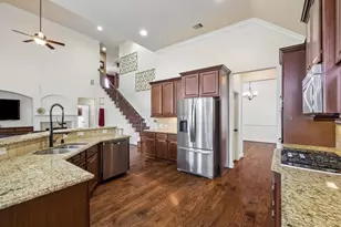 1701 Preserve Ln, Pearland, TX 77089 - Photo 8
