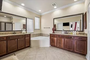 1701 Preserve Ln, Pearland, TX 77089 - Photo 18