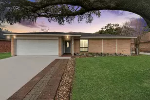 5838 Silver Frst Dr, Houston, TX 77092 - Photo 20