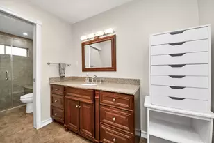 5838 Silver Frst Dr, Houston, TX 77092 - Photo 18