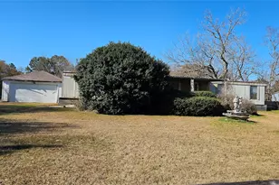 502 South Pine Circle S, Pinehurst, TX 77362 - Photo 4