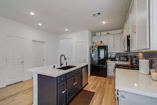 4722 Crest Hill Dr, Manvel, TX 77578 - Photo 12