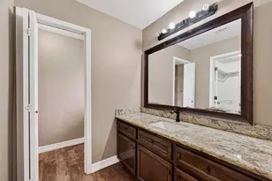 12839 Eastbrook Dr, Houston, TX 77013 - Photo 18