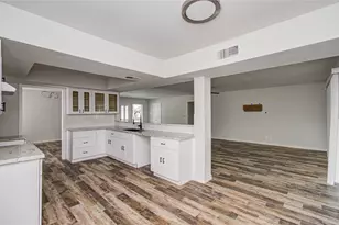 5507 Braesvalley Dr, Houston, TX 77096 - Photo 2