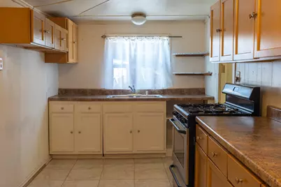 418 W Austin Street, Bellville, TX 77418 - Photo 6