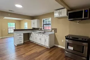 1311 Pershing St, Baytown, TX 77520 - Photo 4