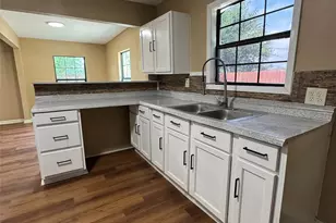 1311 Pershing St, Baytown, TX 77520 - Photo 6