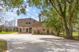 12229 Dannhaus Rd, Needville, TX 77461 - Photo 4