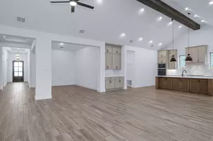 12226 Jacob Ln, Mont Belvieu, TX 77523 - Photo 10