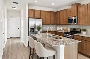 1929 N Riverside Cir, Dayton, TX 77535 - Photo 6