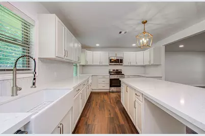 6930 Oak Bend Drive, Alvin, TX 77511 - Photo 8