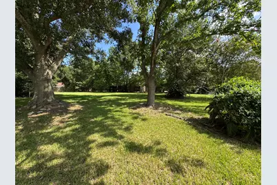 5414 Lorraine Drive, Baytown, TX 77521 - Photo 4