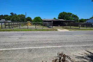 505 Locke St, Woodsboro, TX 78393 - Photo 30