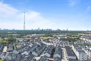 8409 Hempstead Rd, Houston, TX 77008 - Photo 36