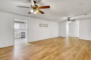 1109 S State St, Madisonville, TX 77864 - Photo 8