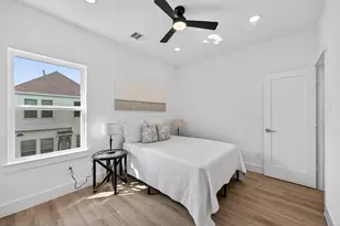 305 Marcella St, Houston, TX 77091 - Photo 34