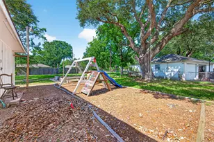 809 Bernard Ave, Rosenberg, TX 77471 - Photo 44