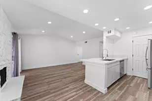 17331 Red Oak Dr, Houston, TX 77090 - Photo 12