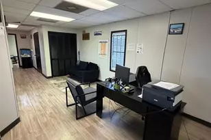 11055 Eastex Fwy, Houston, TX 77093 - Photo 6