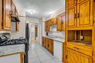 1901 Texoma St, Baytown, TX 77520 - Photo 6