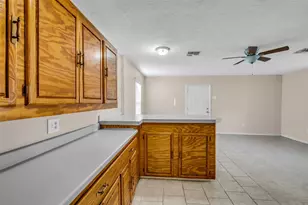 1901 Texoma St, Baytown, TX 77520 - Photo 10