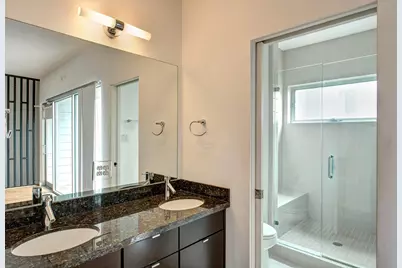 1316 Cleveland #C, Houston, TX 77019 - Photo 26