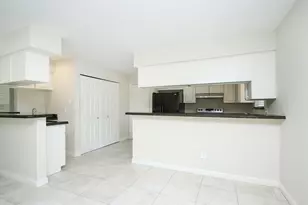 14641 Perthshire Rd, Houston, TX 77079 - Photo 10