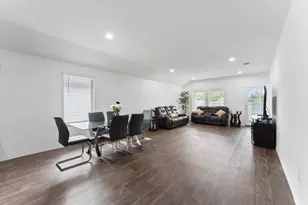 12611 NW Landon Light Ln, Houston, TX 77038 - Photo 10