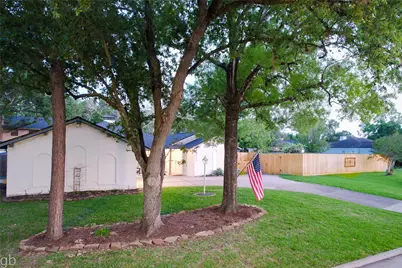 3010 Broadmoor Drive, Sugar Land, TX 77478 - Photo 4