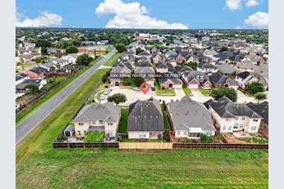 8806 Willow Wind Lane, Houston, TX 77083 - Photo 10