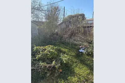 1564 Godwin Street, Houston, TX 77023 - Photo 8