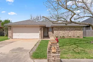 1808 Leissner St, Bay City, TX 77414 - Photo 1