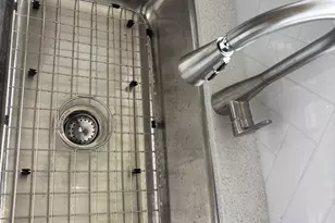 1808 Leissner St, Bay City, TX 77414 - Photo 4